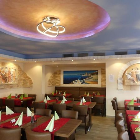 Hotel Akropolis ヘルフォルト エクステリア 写真