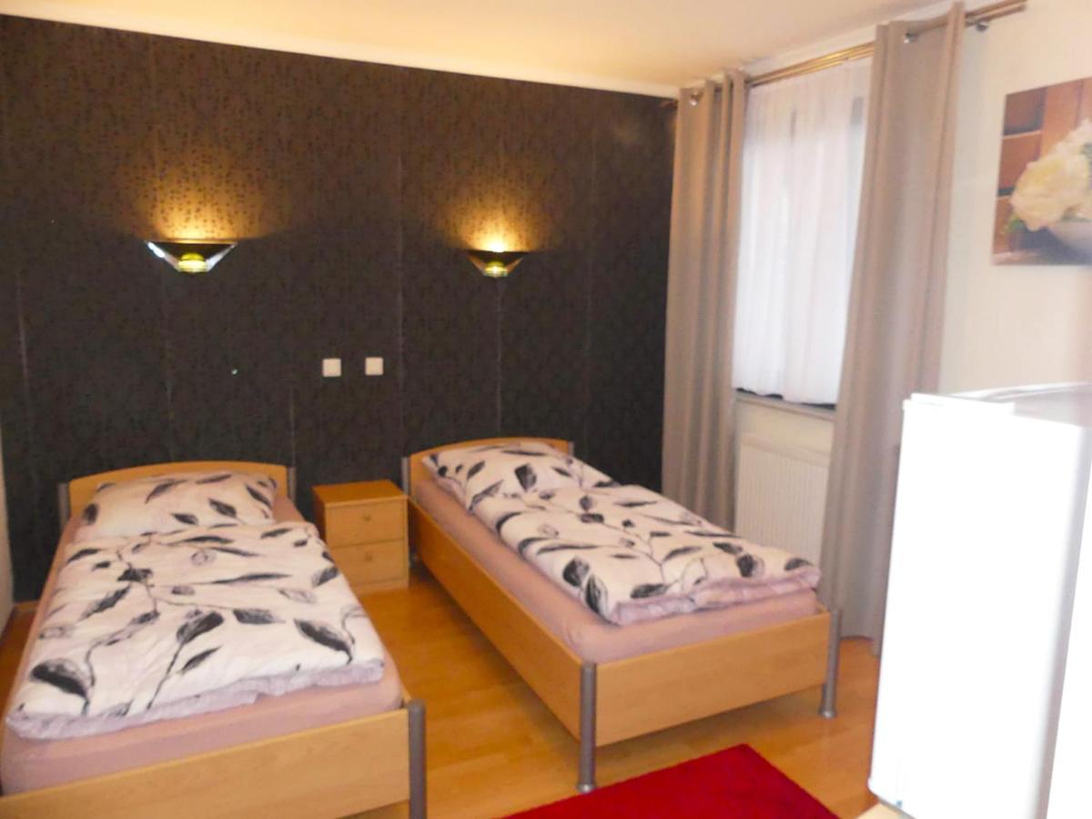Hotel Akropolis ヘルフォルト エクステリア 写真